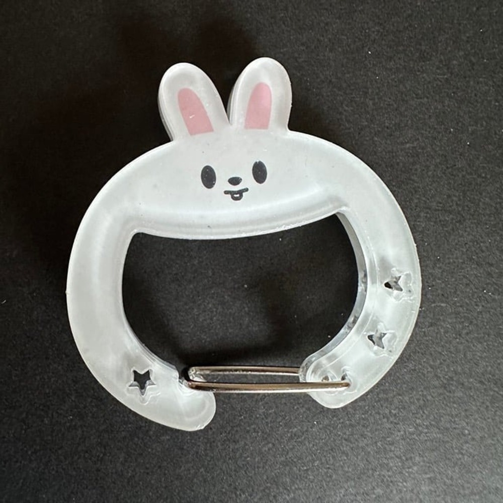 STRAY KIDS Leebit Leeknow Acrylic Carabiner